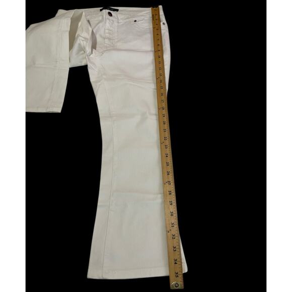 Denim 24/7 Womens White Crop Flare‎ Jeans Plus Size 12W - Picture 2 of 8